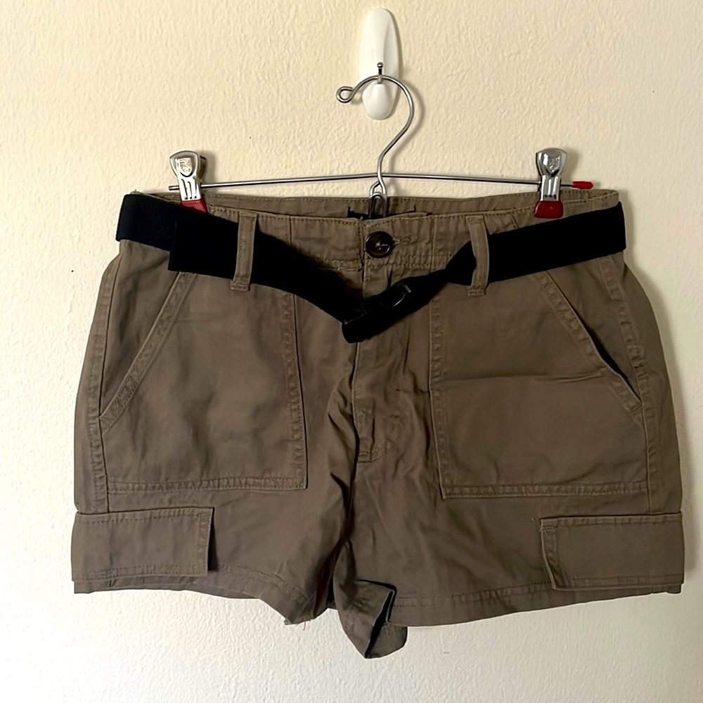 Forever 21 shorts, army green with belt
